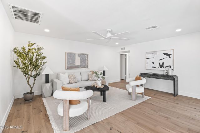 8530 E VIA DE LA ESCUELA --, Scottsdale, AZ 85258