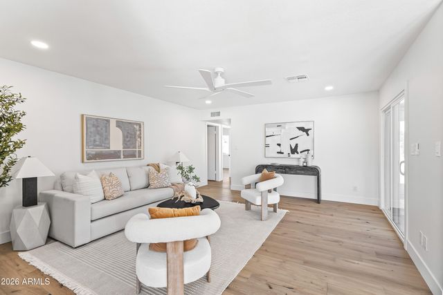 8530 E VIA DE LA ESCUELA --, Scottsdale, AZ 85258