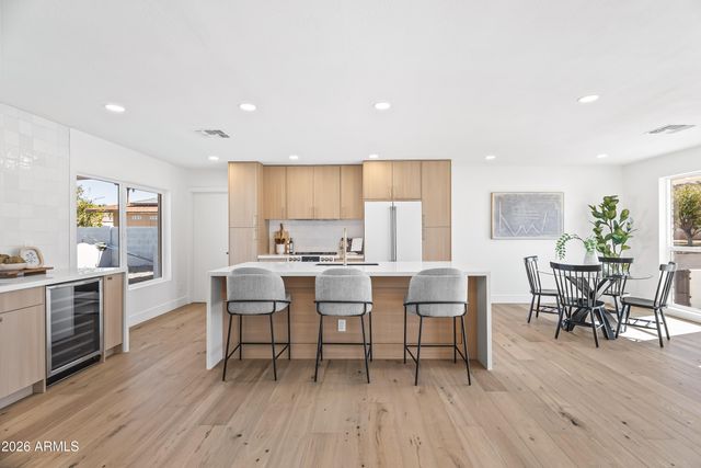 8530 E VIA DE LA ESCUELA --, Scottsdale, AZ 85258