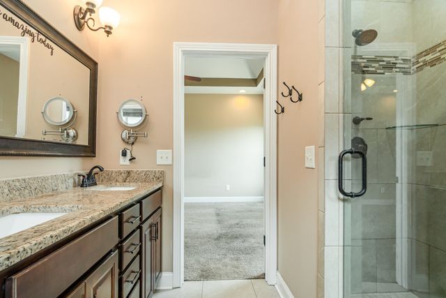 1038 Black Gum Ln, Clarksville, TN 37043