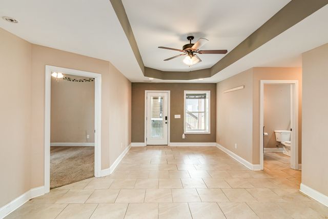 1038 Black Gum Ln, Clarksville, TN 37043