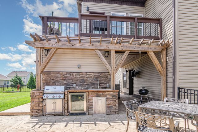 1038 Black Gum Ln, Clarksville, TN 37043