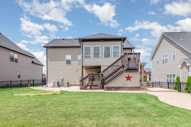 1038 Black Gum Ln, Clarksville, TN 37043