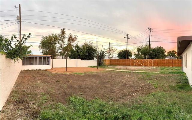 612 E Tom Landry Street, Mission, TX 78572