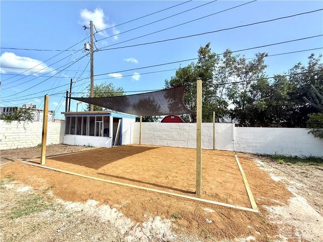 612 E Tom Landry Street, Mission, TX 78572