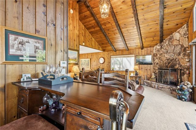 460 Pioneer Road, Lake Arrowhead, CA 92352