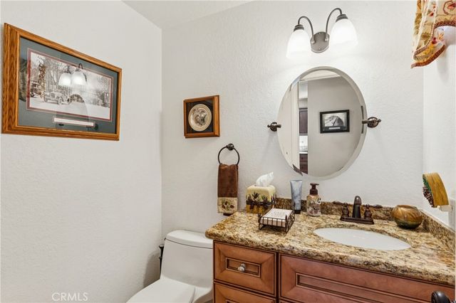 460 Pioneer Road, Lake Arrowhead, CA 92352