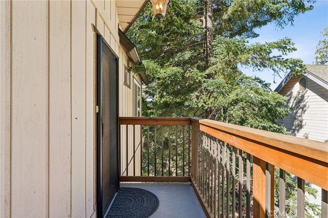 460 Pioneer Road, Lake Arrowhead, CA 92352