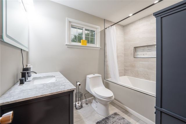 103 Chapel View Dr, Hempfield Twp, PA 15601
