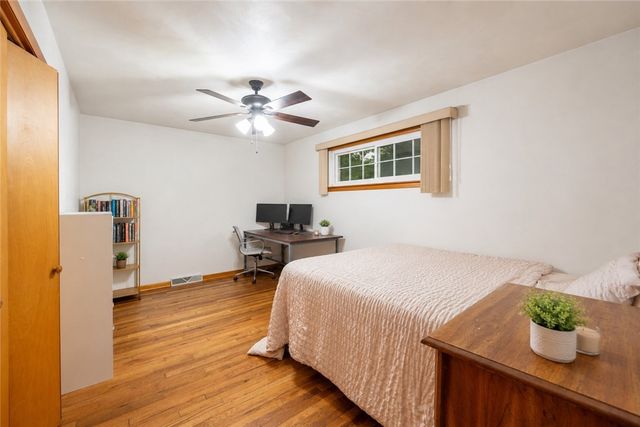 103 Chapel View Dr, Hempfield Twp, PA 15601