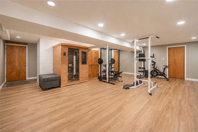 103 Chapel View Dr, Hempfield Twp, PA 15601