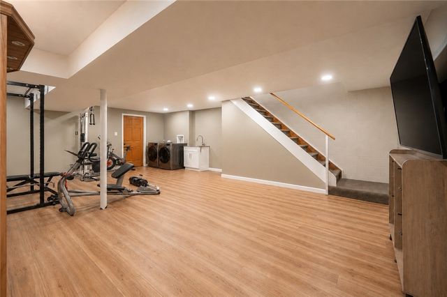 103 Chapel View Dr, Hempfield Twp, PA 15601
