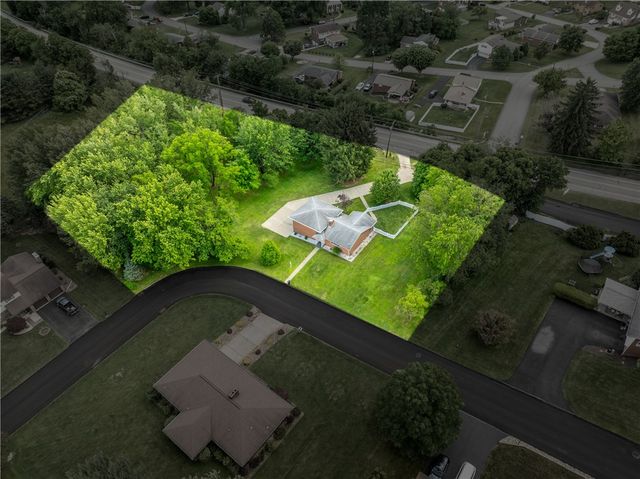 103 Chapel View Dr, Hempfield Twp, PA 15601