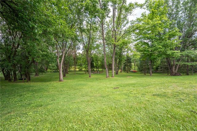 103 Chapel View Dr, Hempfield Twp, PA 15601