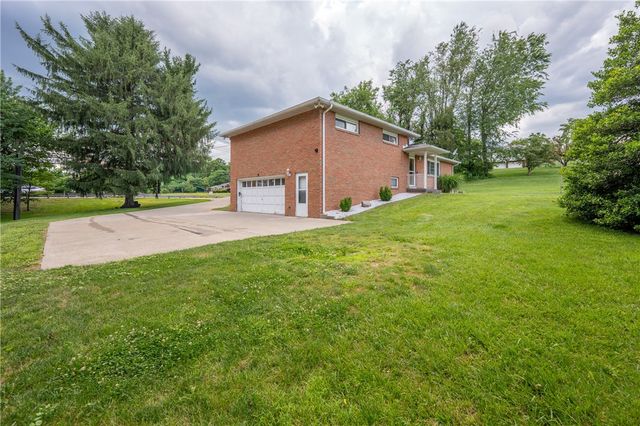 103 Chapel View Dr, Hempfield Twp, PA 15601
