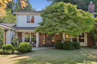 4712 90th Avenue SE, Mercer Island, WA 98040