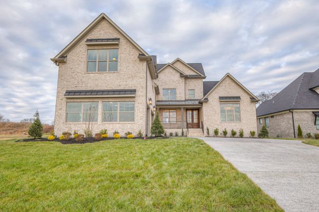 281 Bellsford Rd, Gallatin, TN 37066