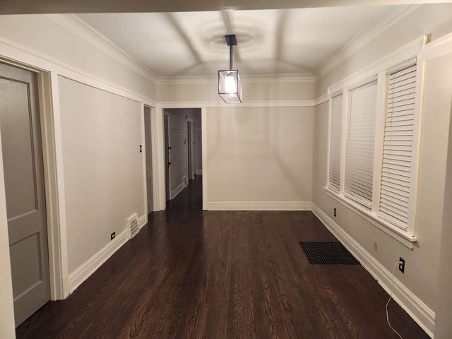 7443 S Wabash Avenue, Chicago, IL 60619