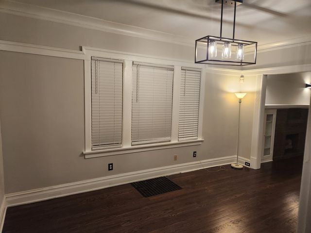 7443 S Wabash Avenue, Chicago, IL 60619