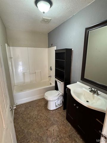 1931 Brentwood Road, Poplar Bluff, MO 63901