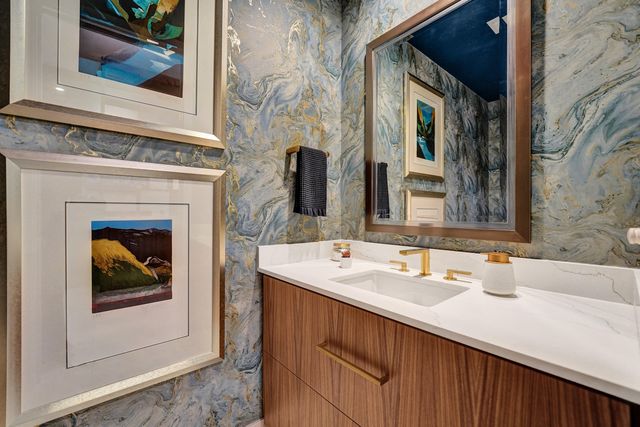 2617 NE 14th Avenue 102, Wilton Manors, FL 33334
