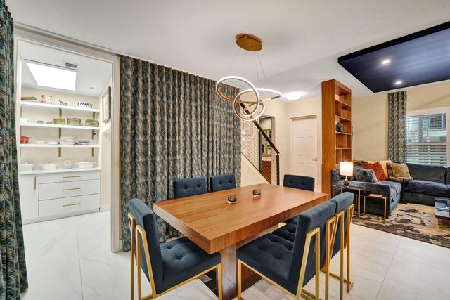 2617 NE 14th Avenue 102, Wilton Manors, FL 33334