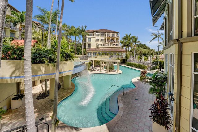 2617 NE 14th Avenue 102, Wilton Manors, FL 33334