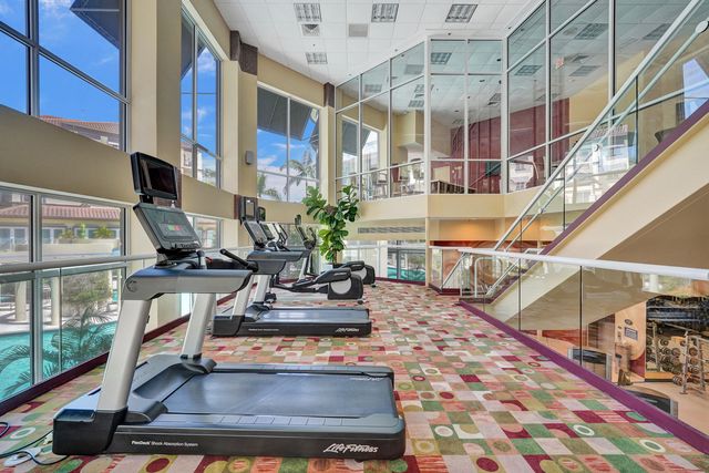 2617 NE 14th Avenue 102, Wilton Manors, FL 33334