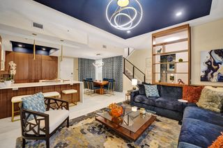2617 NE 14th Avenue 102, Wilton Manors, FL 33334
