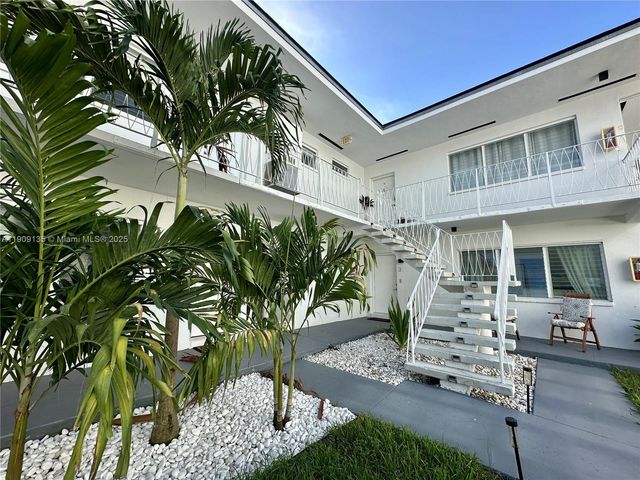 1135 101st St 6, Bay Harbor Islands, FL 33154