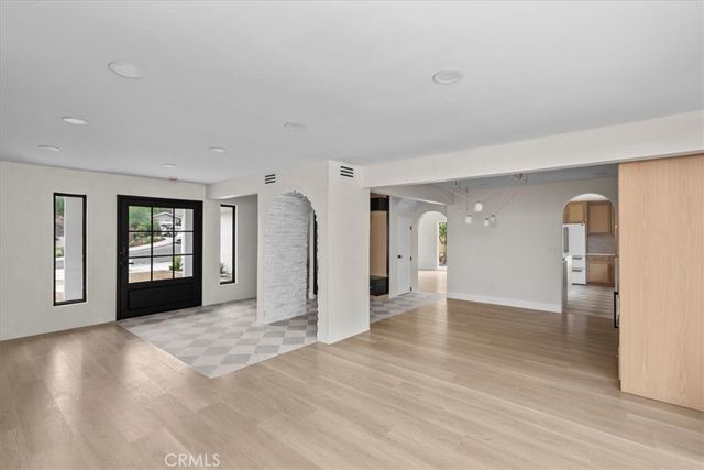 6280 Lance, San Diego, CA 92120