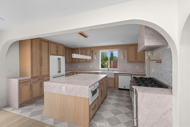 6280 Lance, San Diego, CA 92120