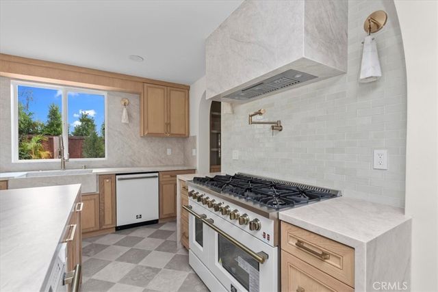 6280 Lance, San Diego, CA 92120