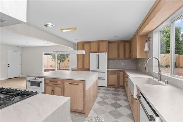 6280 Lance, San Diego, CA 92120