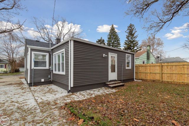 14221 Marshall Avenue, Warren, MI 48089