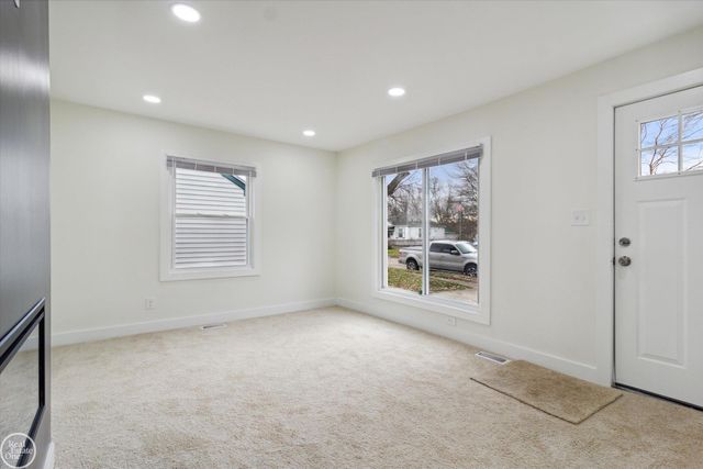 14221 Marshall Avenue, Warren, MI 48089