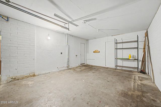 4738 W FAIRMOUNT Avenue, Phoenix, AZ 85031