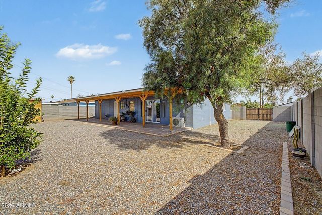 4738 W FAIRMOUNT Avenue, Phoenix, AZ 85031