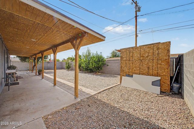 4738 W FAIRMOUNT Avenue, Phoenix, AZ 85031