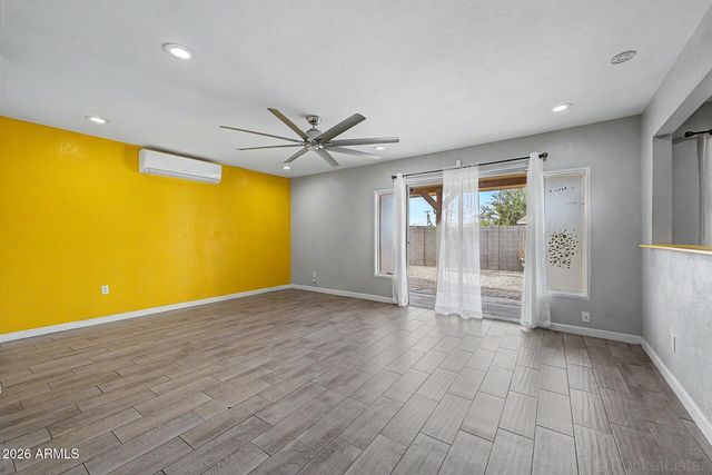 4738 W FAIRMOUNT Avenue, Phoenix, AZ 85031