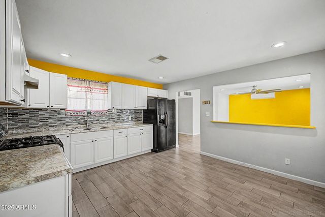 4738 W FAIRMOUNT Avenue, Phoenix, AZ 85031