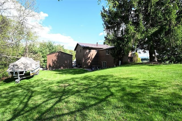 305 Upper Middletown Rd, Menallen Twp, PA 15480