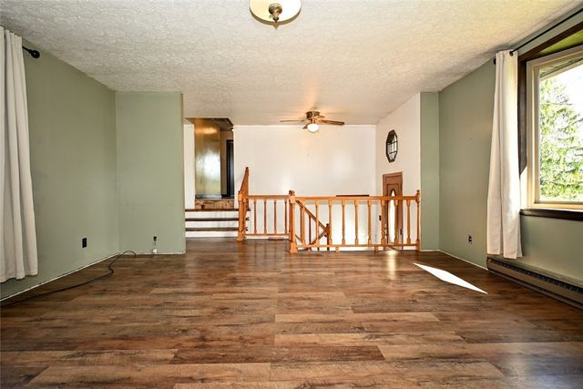 305 Upper Middletown Rd, Menallen Twp, PA 15480