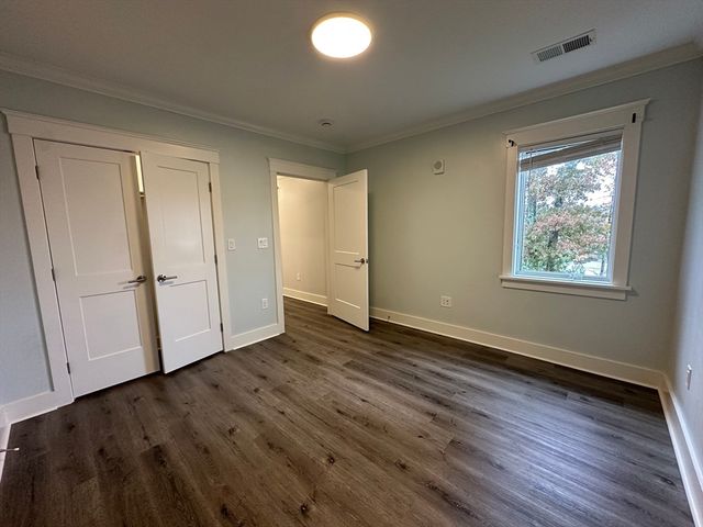 18 Hennery Way 18J, Medfield, MA 02052