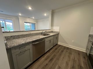 18 Hennery Way 18J, Medfield, MA 02052