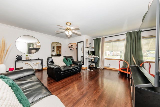 2520 W Morgan AVENUE, Milwaukee, WI 53221