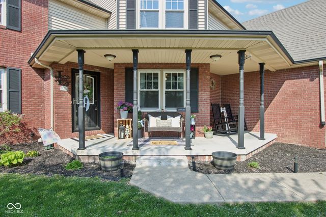 1694 Williamsburg Lane, Franklin, IN 46131
