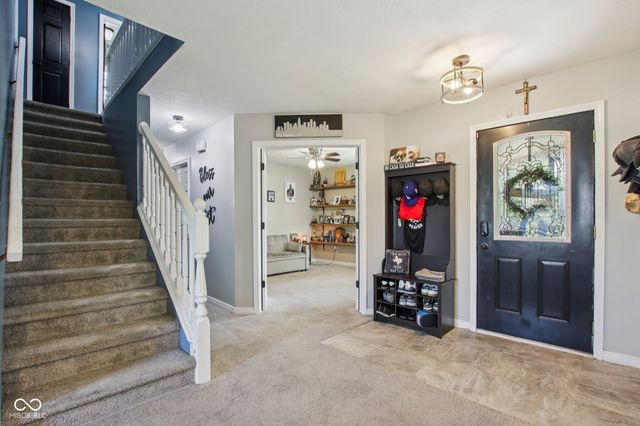 1694 Williamsburg Lane, Franklin, IN 46131