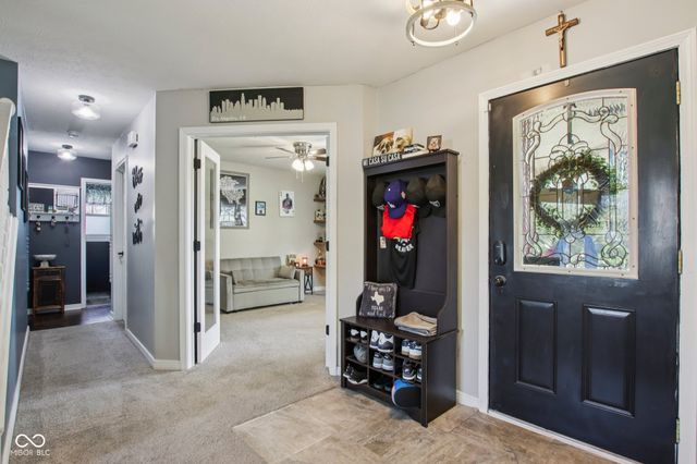 1694 Williamsburg Lane, Franklin, IN 46131