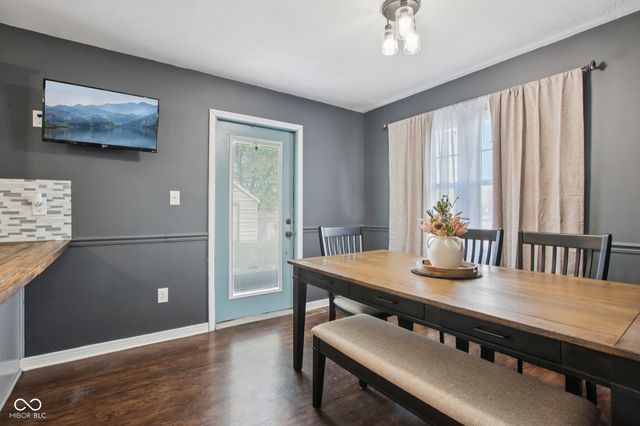 1694 Williamsburg Lane, Franklin, IN 46131